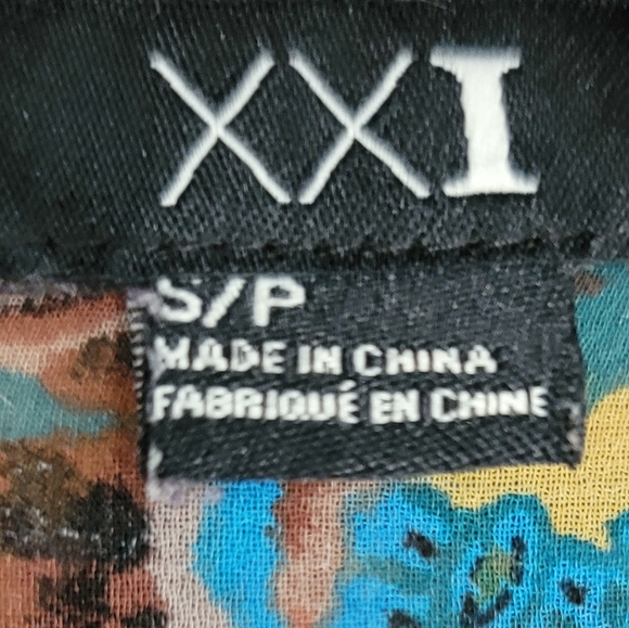 Twenty-one top - Picture 3 of 3